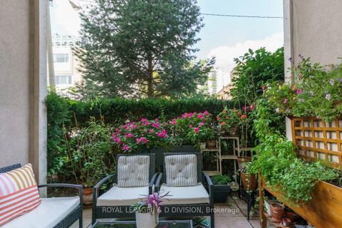 Photo 16 at 111 - 195 Merton Street, Mount Pleasant West, Toronto