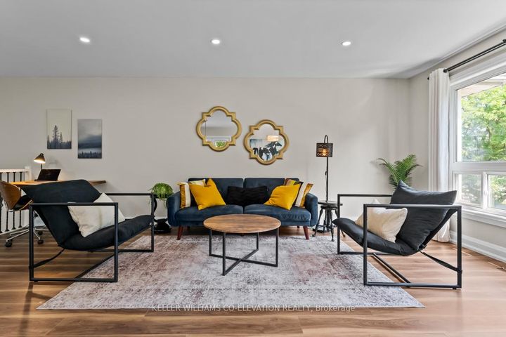 Photo 10 at 1555 Newlands Crescent, Palmer, Burlington