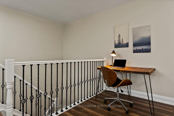 Photo 13 at 1555 Newlands Crescent, Palmer, Burlington