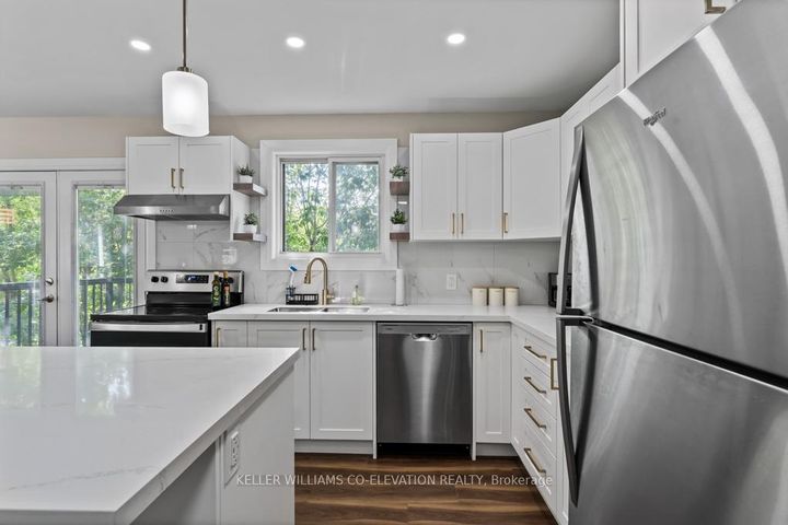 Photo 17 at 1555 Newlands Crescent, Palmer, Burlington
