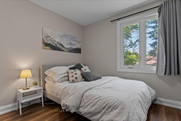 Photo 27 at 1555 Newlands Crescent, Palmer, Burlington