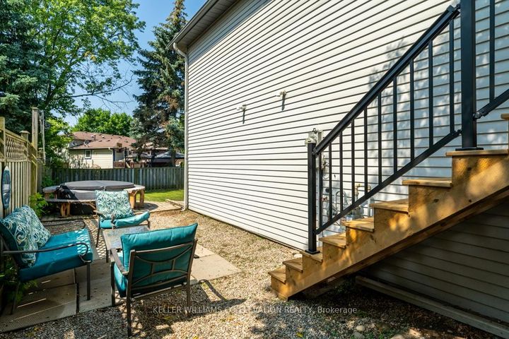 Photo 32 at 1555 Newlands Crescent, Palmer, Burlington
