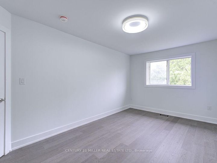 Photo 30 at 373 Ravineview Way, WC Wedgewood Creek, Oakville