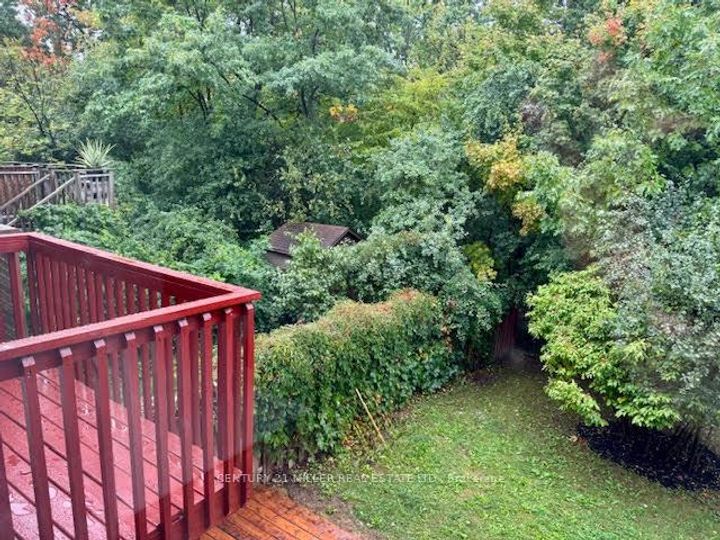 Photo 45 at 373 Ravineview Way, WC Wedgewood Creek, Oakville