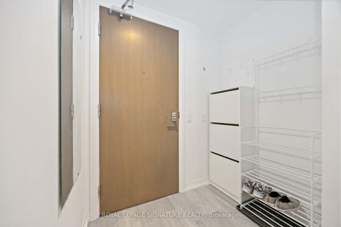 Photo 1 at 1725 - 251 Jarvis Street, Moss Park, Toronto