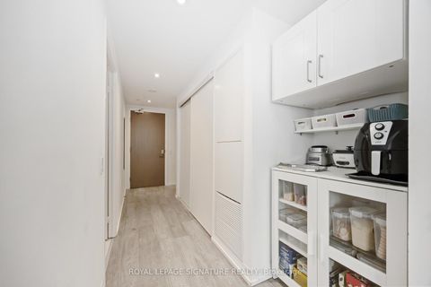 Photo 2 at 1725 - 251 Jarvis Street, Moss Park, Toronto