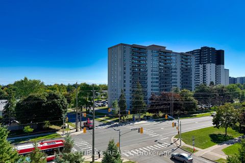 Photo 31 at 508 - 1 Emerald Lane, Yorkhill, Vaughan