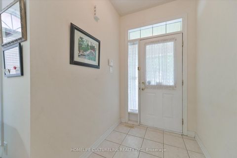 Photo 4 at 208 Cabernet Road, Patterson, Vaughan