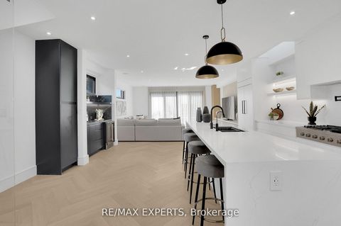 Photo 14 at 62 Hartley Avenue, Belgravia, Toronto