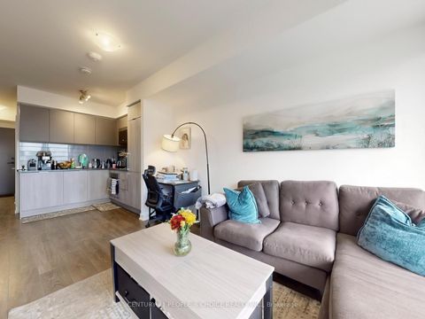 Photo 11 at 318 - 2033 Kennedy Road, Malvern West, Toronto