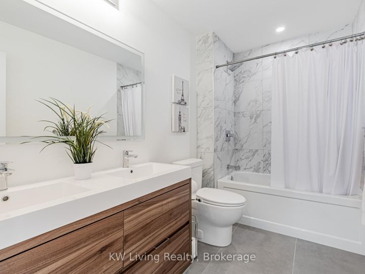 Photo 20 at 98 Leitchcroft Crescent, Commerce Valley, Markham
