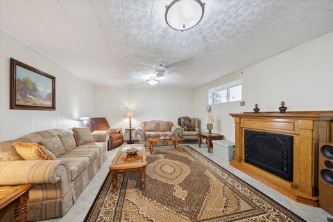 Photo 16 at 1 Montvale Drive, Cliffcrest, Toronto