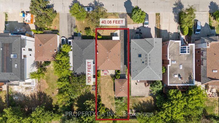 Photo 1 at 35 Farrell Avenue, Willowdale West, Toronto
