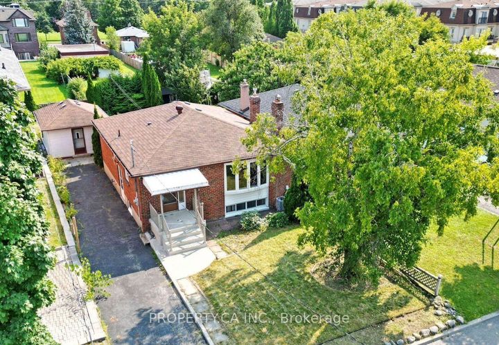 Photo 21 at 35 Farrell Avenue, Willowdale West, Toronto