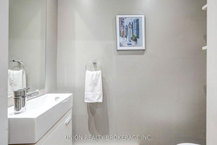 Photo 14 at 5 - 50 Battenberg Avenue, Woodbine Corridor, Toronto