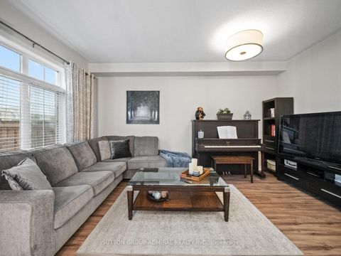 Photo 5 at 79 Watkins Glen Crescent, Bayview Wellington, Aurora