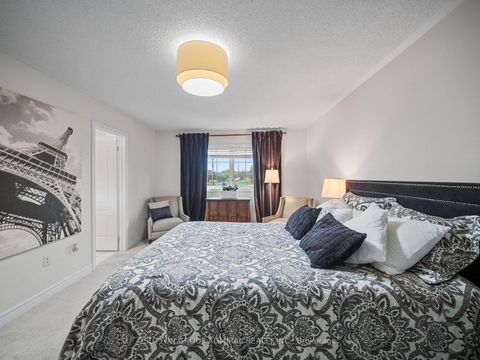 Photo 16 at 79 Watkins Glen Crescent, Bayview Wellington, Aurora