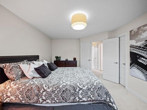 Photo 17 at 79 Watkins Glen Crescent, Bayview Wellington, Aurora
