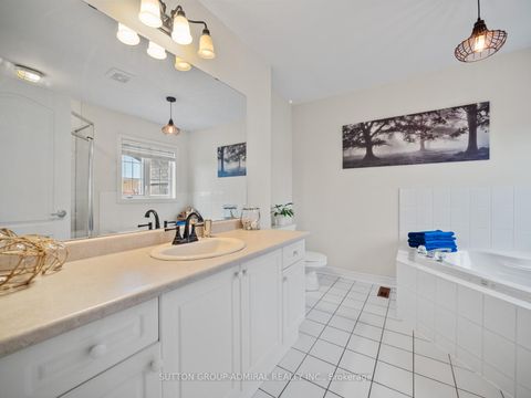 Photo 19 at 79 Watkins Glen Crescent, Bayview Wellington, Aurora