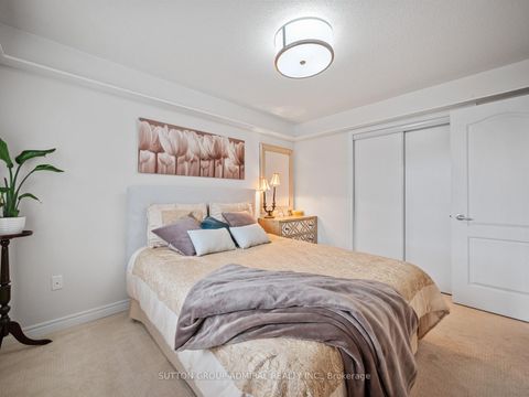Photo 22 at 79 Watkins Glen Crescent, Bayview Wellington, Aurora
