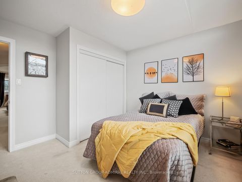 Photo 24 at 79 Watkins Glen Crescent, Bayview Wellington, Aurora