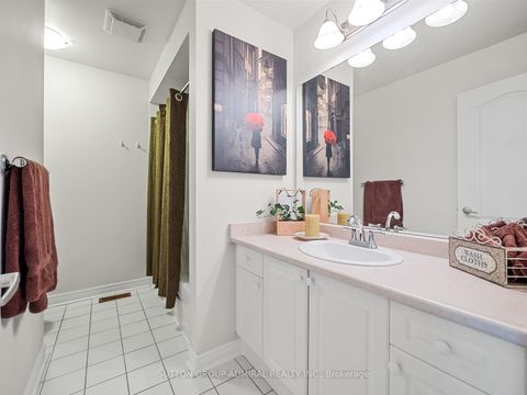 Photo 25 at 79 Watkins Glen Crescent, Bayview Wellington, Aurora