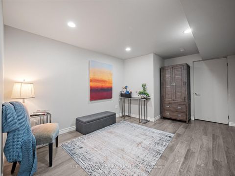Photo 26 at 79 Watkins Glen Crescent, Bayview Wellington, Aurora