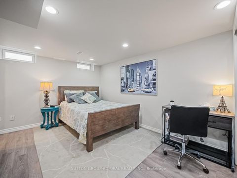 Photo 28 at 79 Watkins Glen Crescent, Bayview Wellington, Aurora