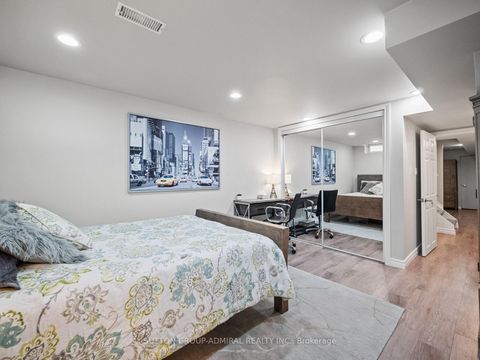 Photo 29 at 79 Watkins Glen Crescent, Bayview Wellington, Aurora