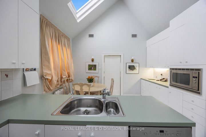 Photo 30 at 4 Highbourne Road, St. Clair, Toronto