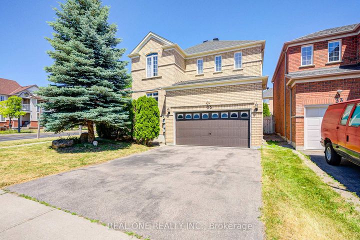 Photo 2 at 35 Ridgecrest Road, Berczy, Markham