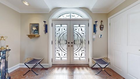 Photo 4 at 171 Millwood Parkway, Vellore Village, Vaughan