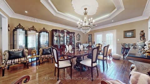 Photo 7 at 171 Millwood Parkway, Vellore Village, Vaughan