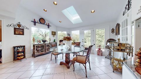 Photo 11 at 171 Millwood Parkway, Vellore Village, Vaughan