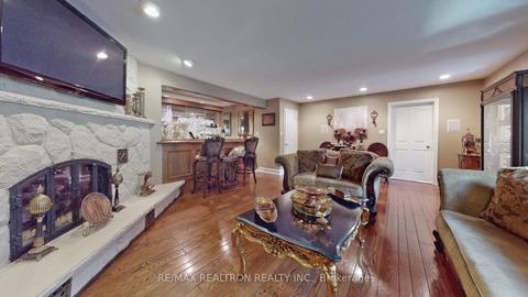 Photo 19 at 171 Millwood Parkway, Vellore Village, Vaughan