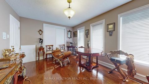 Photo 24 at 171 Millwood Parkway, Vellore Village, Vaughan
