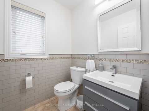 Photo 11 at 119 Warbler Avenue, Patterson, Vaughan