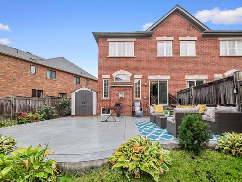 Photo 27 at 119 Warbler Avenue, Patterson, Vaughan