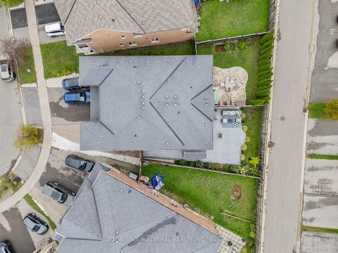 Photo 31 at 119 Warbler Avenue, Patterson, Vaughan