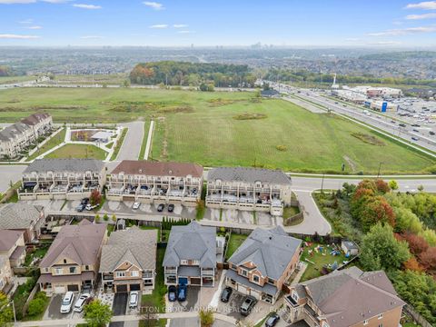 Photo 33 at 119 Warbler Avenue, Patterson, Vaughan