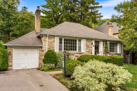 Photo 2 at 50 Plymbridge Road, York Mills, Toronto