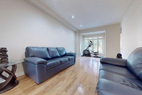 Photo 4 at 63 Baynards Lane, Mill Pond, Richmond Hill