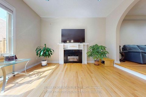 Photo 7 at 63 Baynards Lane, Mill Pond, Richmond Hill