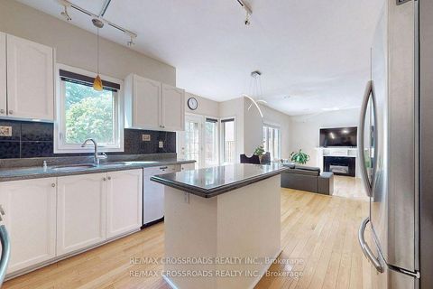 Photo 12 at 63 Baynards Lane, Mill Pond, Richmond Hill