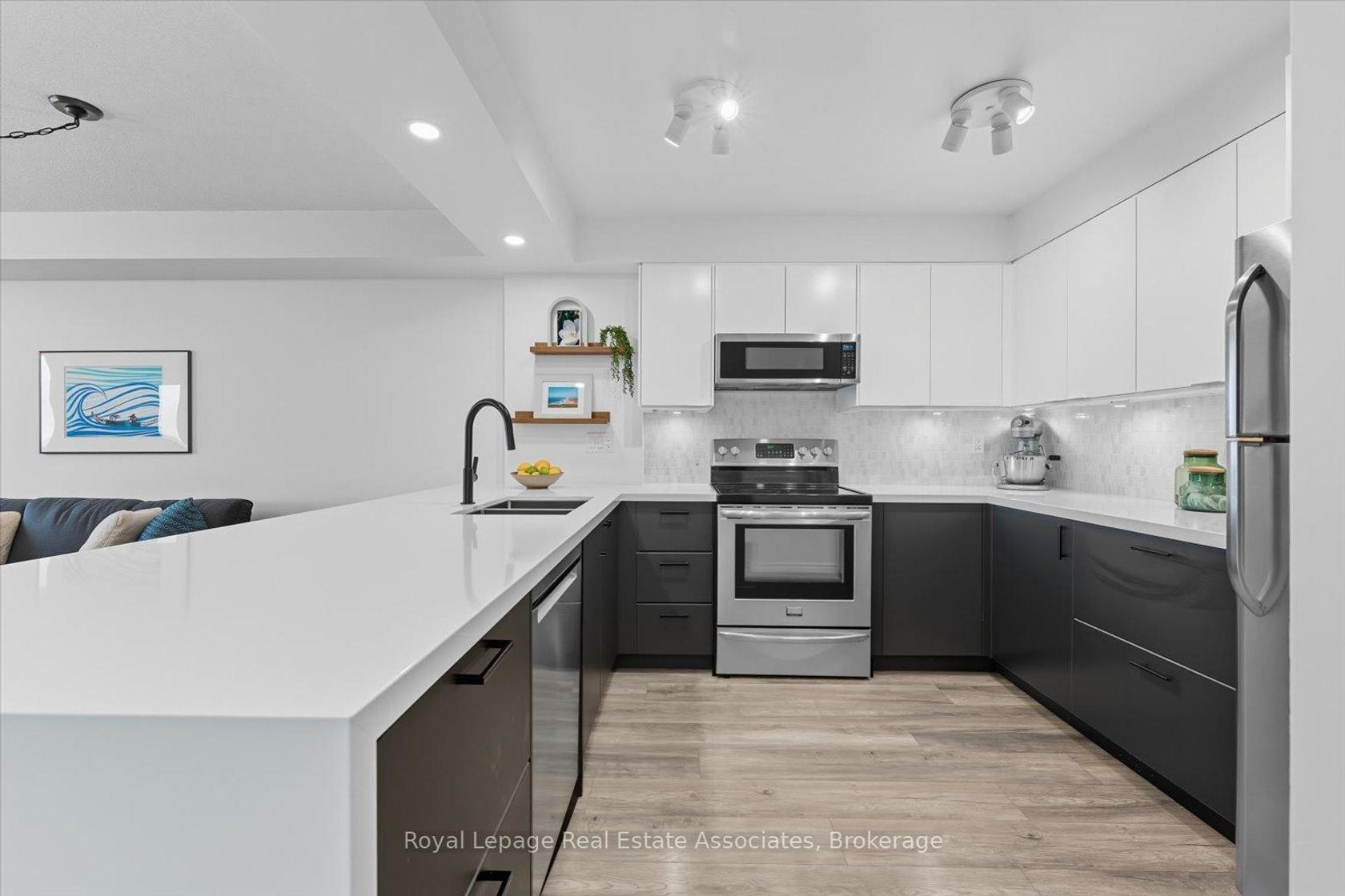 1508 - 3845 Lake Shore Boulevard W, Long Branch, Toronto 