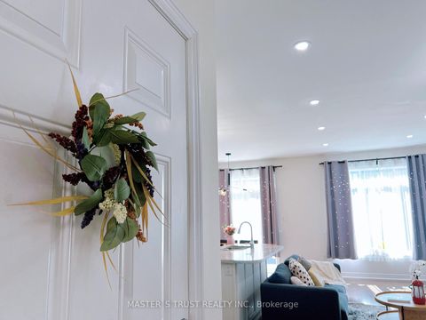 Photo 7 at 116 Orchardcroft Road, GO Glenorchy, Oakville