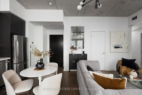 Photo 2 at 401 - 2 Gladstone Avenue, Little Portugal, Toronto