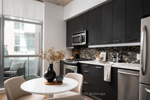Photo 16 at 401 - 2 Gladstone Avenue, Little Portugal, Toronto