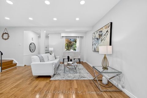 Photo 11 at 63 Homedale Drive, Agincourt North, Toronto