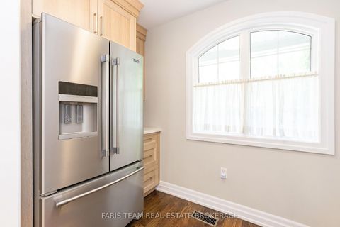 Photo 9 at 82 Derby Court, London, Newmarket